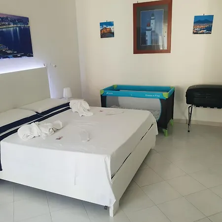 Apartment Casamira Centro Naples
